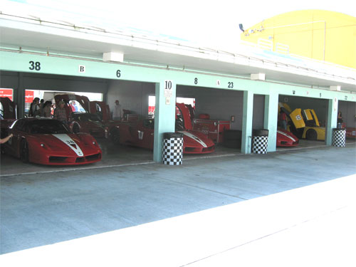 [Image: fxxgarage.jpg]