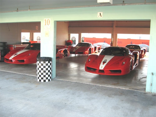 [Image: fxxgarage2.jpg]