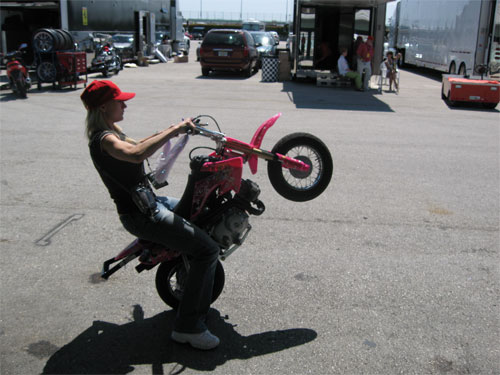 [Image: wheelie.jpg]