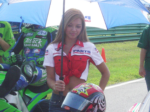 [Image: ducgirl-m.jpg]