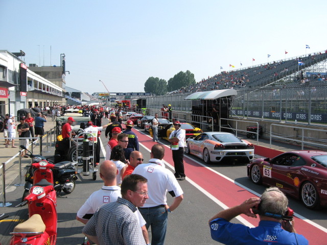 [Image: pitlane.jpg]