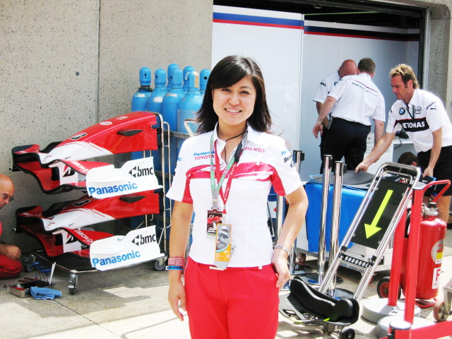 [Image: toyotagirl.jpg]