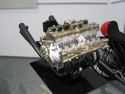 [Image: rc165engine.jpg]